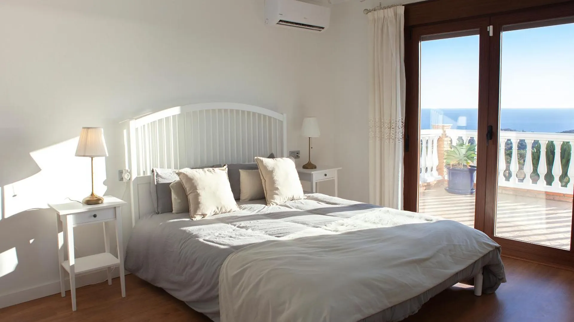 Villa El Palomar Azul With Pool And Sea View Benajarafe