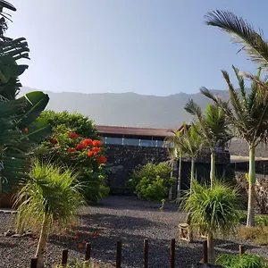 https://villa-tejeguate.in-canary-islands.com